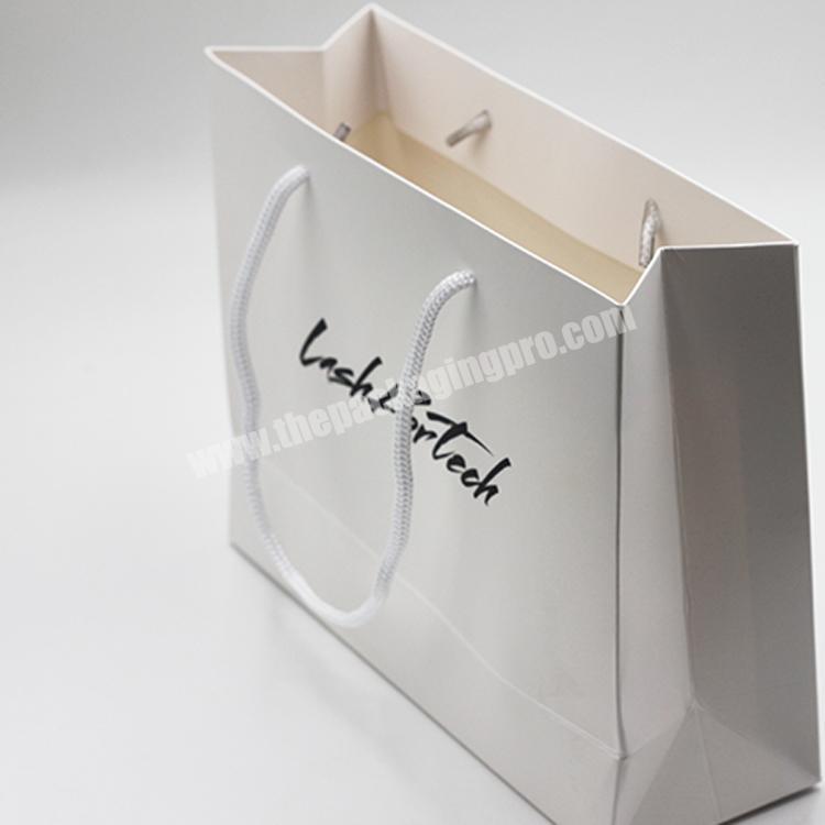 White Small Shopping Wedding Paper Soft Gift Paper  Carton Bag With Rope Handle
