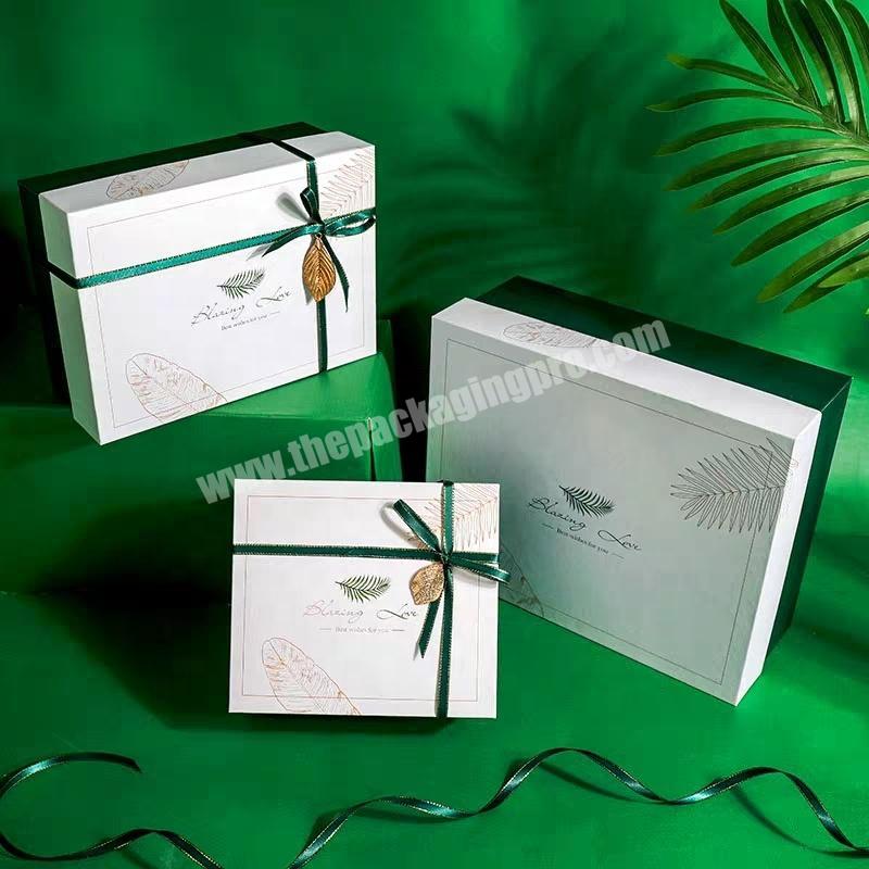Wholesale custom large eco-friendly printed logo shipping cosmetic skincare gift box shoes packing corrugated folding paper box