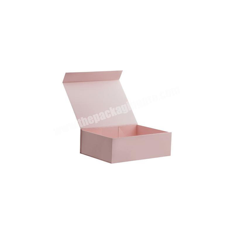 Wholesale custom low MOQ pink magnetic lid closure gift box for packing
