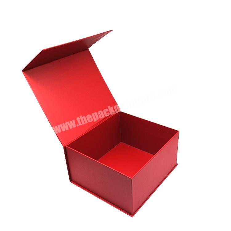 Wholesale Custom Luxury Style Hard Cardboard Gift Packaging Box With Magnetic Closure