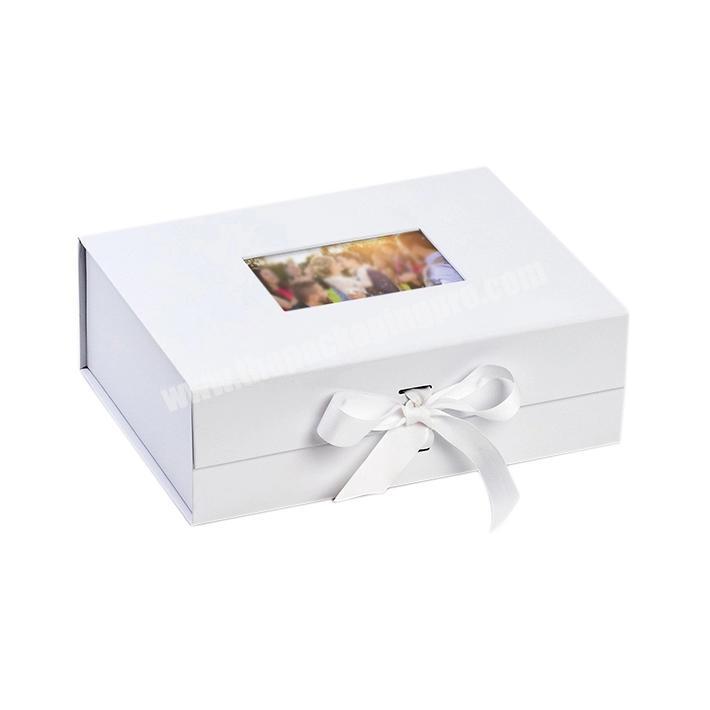 Wholesale custom print white cardboard Souvenir photo packing magnetic closure gift paper box