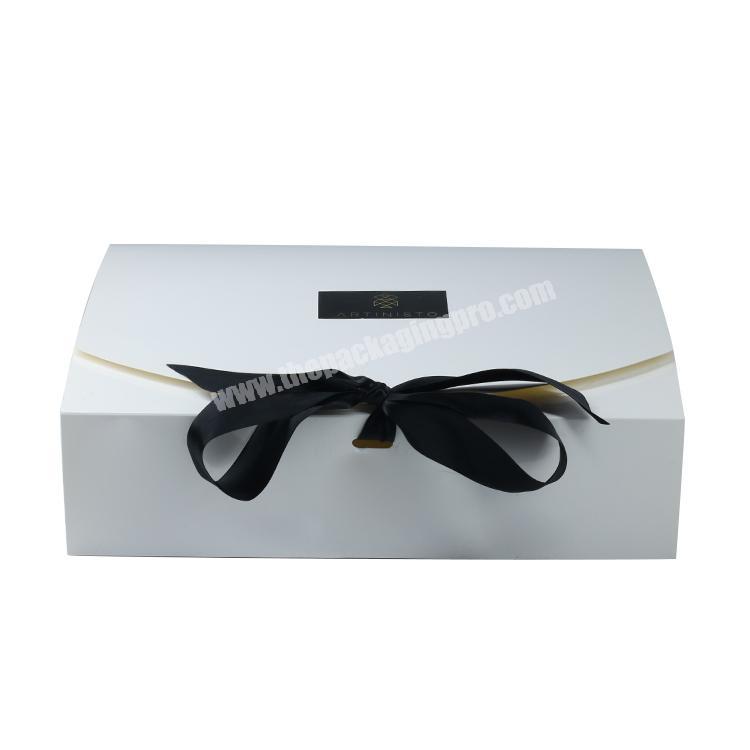 Wholesale custom printed paper boxes for gift pack