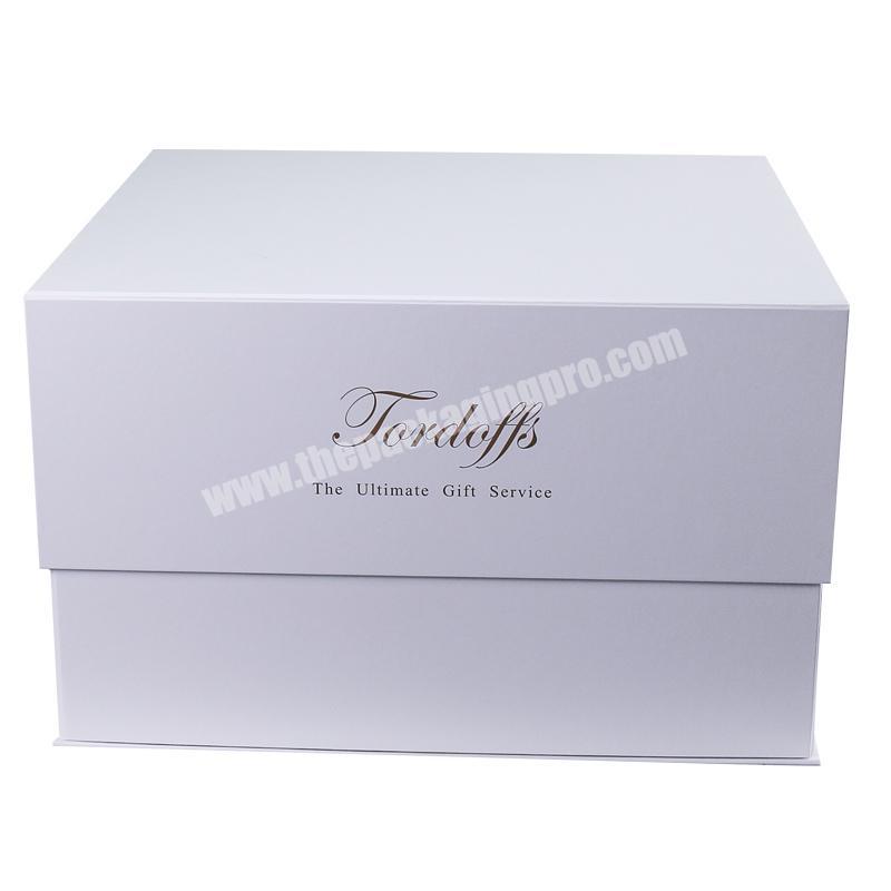 Wholesale logo printed custom luxury large magnetic folding packaging box