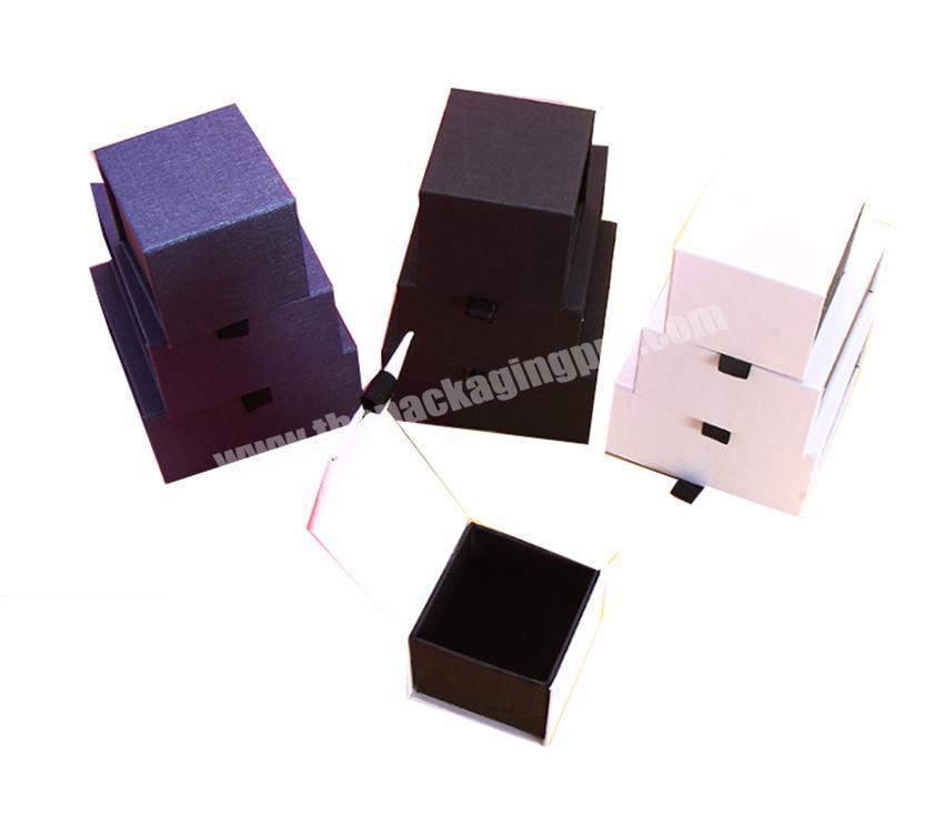 Wholesale manufacturers spot jewelry packaging box ring earrings jewelry box white gift box custom