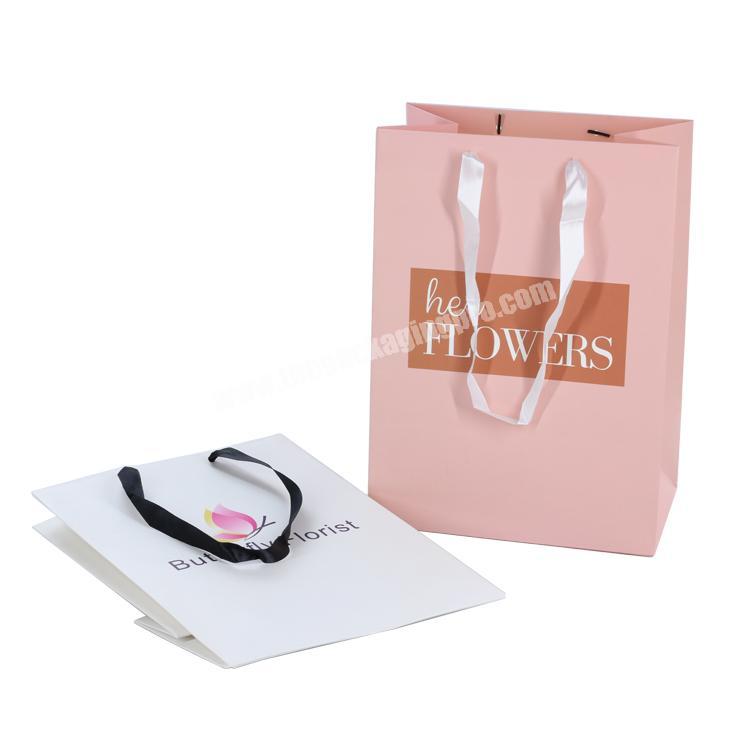 Wholesale White 350gsm shopping printed paper gift custom ribbon packaging bags with logos