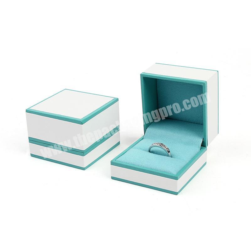 Wholesale white premium ring bracelet necklace jewelry paper box customized high quality jewelry flannel packaging gift box
