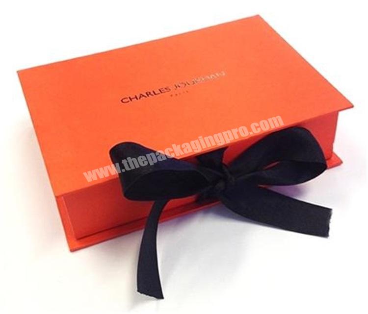 Wholesales Custom-Magnetic folding boxes with ribbons-Luxury gift boxes