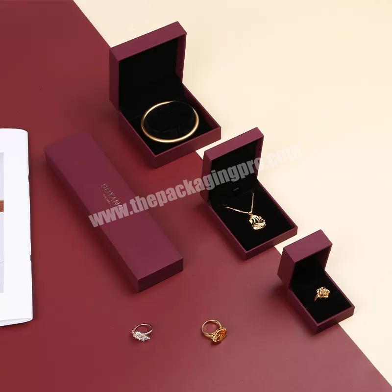 Custom Hot Sell Luxury Printed High Quality Chain Box modern Jewelry Packaging Wedding Jewelry Box