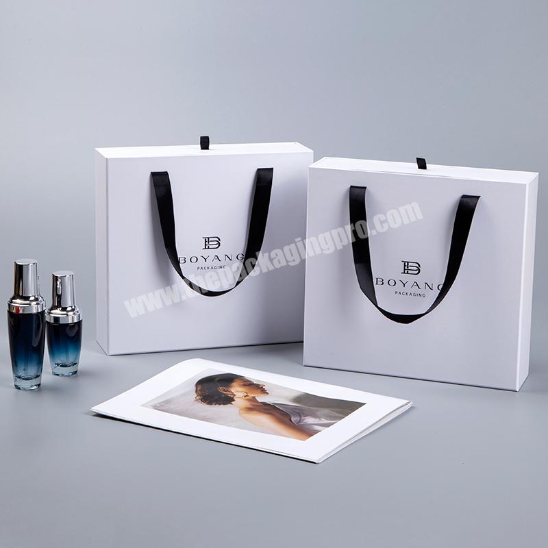 Custom Luxury Eco Friendly White Cardboard Paper Box Skincare Set Cosmetics Packaging Box