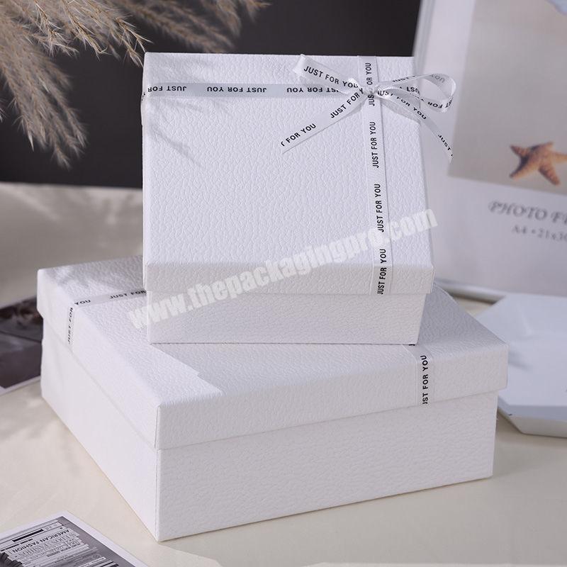 Custom Printing Gift Box Essential Oil empty perfume bottle with box Packaging Folding Elegant Paper Packaging Boxes