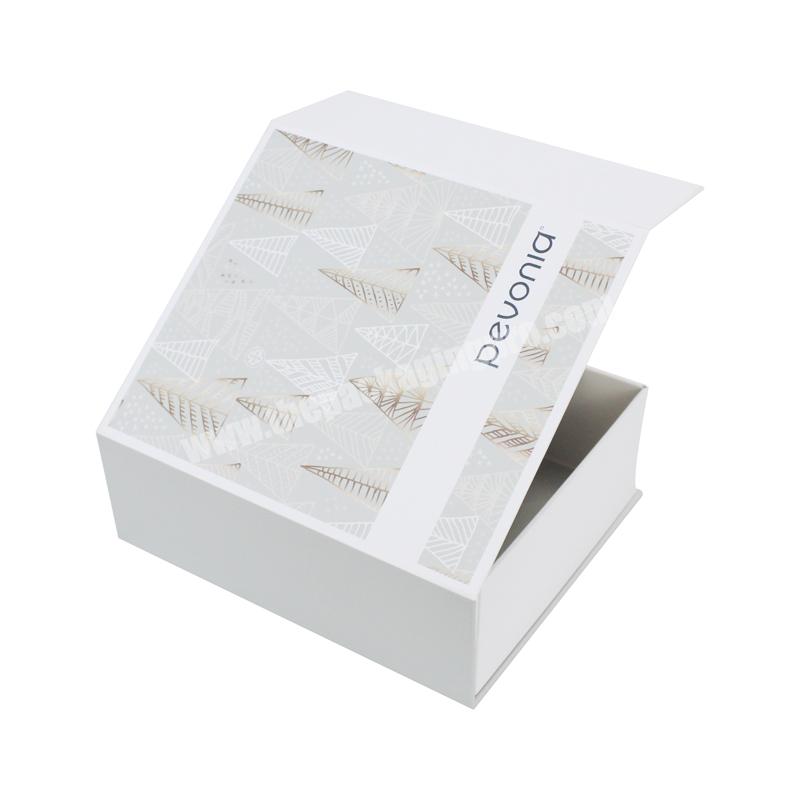 Factory wholesale custom luxury folding cardboard gift paper box
