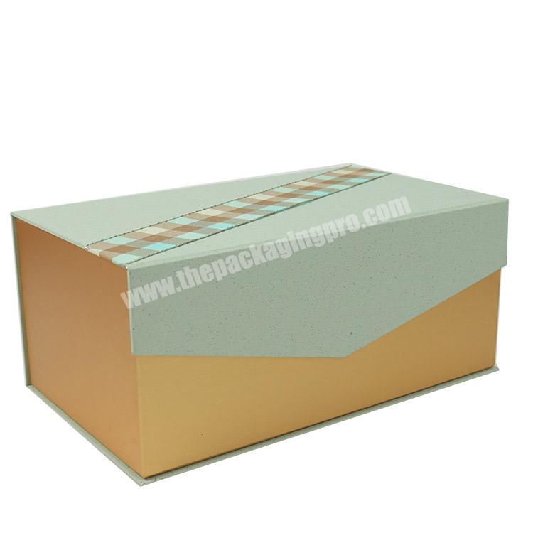 Green Premium Present Clothes Packaging Big Rigid Book Shape Box Cardboard Large Magnetic Custom Luxury Gift Box for Hand Bags