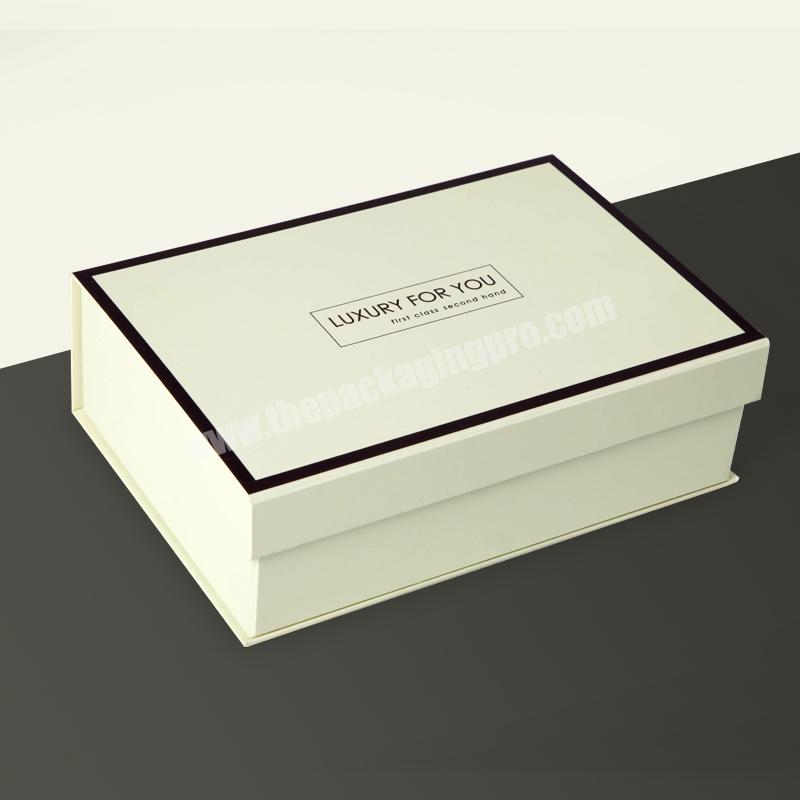Guangdong Factory Wholesale High Quality Custom New Design luxury Clothing Packaging Box