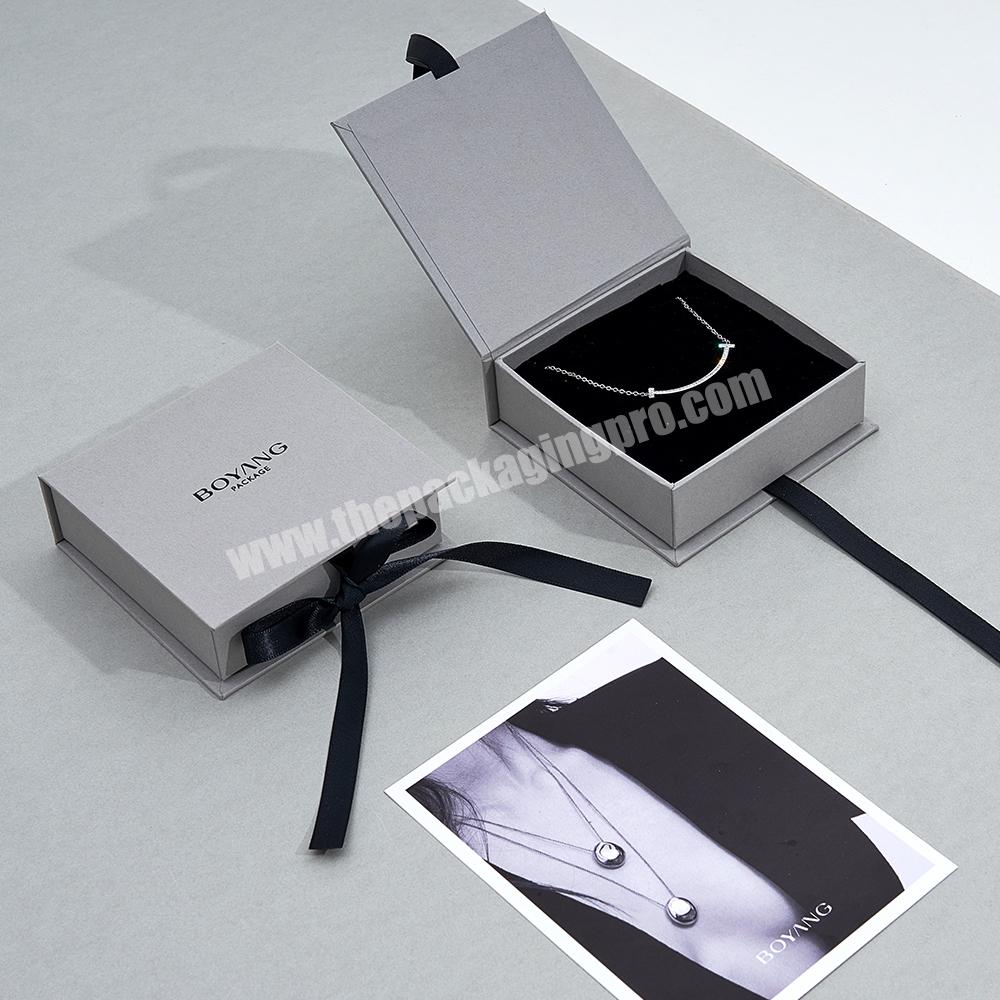 High Quality Square Custom Logo Grey Eco Paper Jewelry Set Box Packaging with Ribbon
