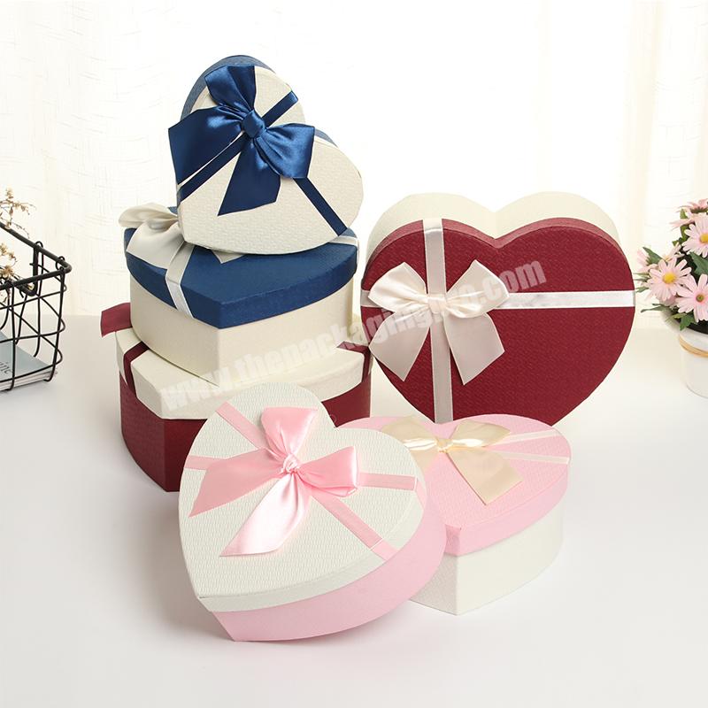 Kawaii love heart pattern paper gift box Flower Paper Boxes with Ribbon Rose Bouquet Gift Packaging Cardboard Box event supplies
