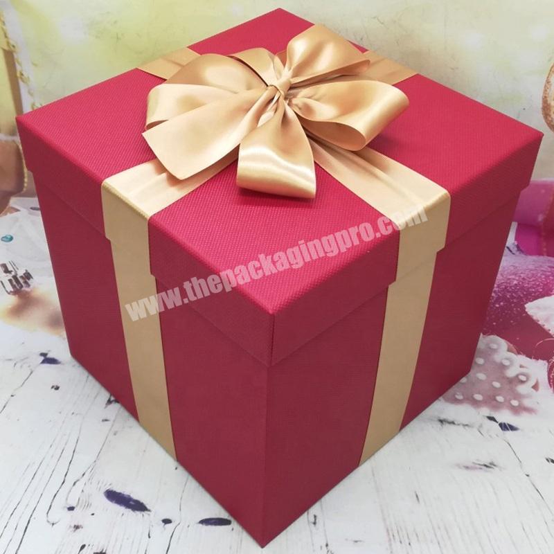 KinSun Luxury Christmas Gift Box New Design Cardboard Christmas Gift Box Packaging Empty Christmas Gift Box With Ribbon