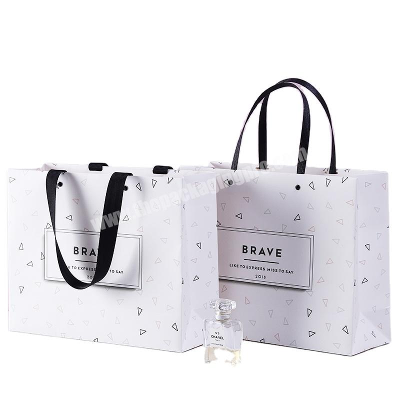 Lipack Cheap Recycled Retail Fashion Shopping Gift Carrier Paper Bags Customized Paper Bag With PP Handle