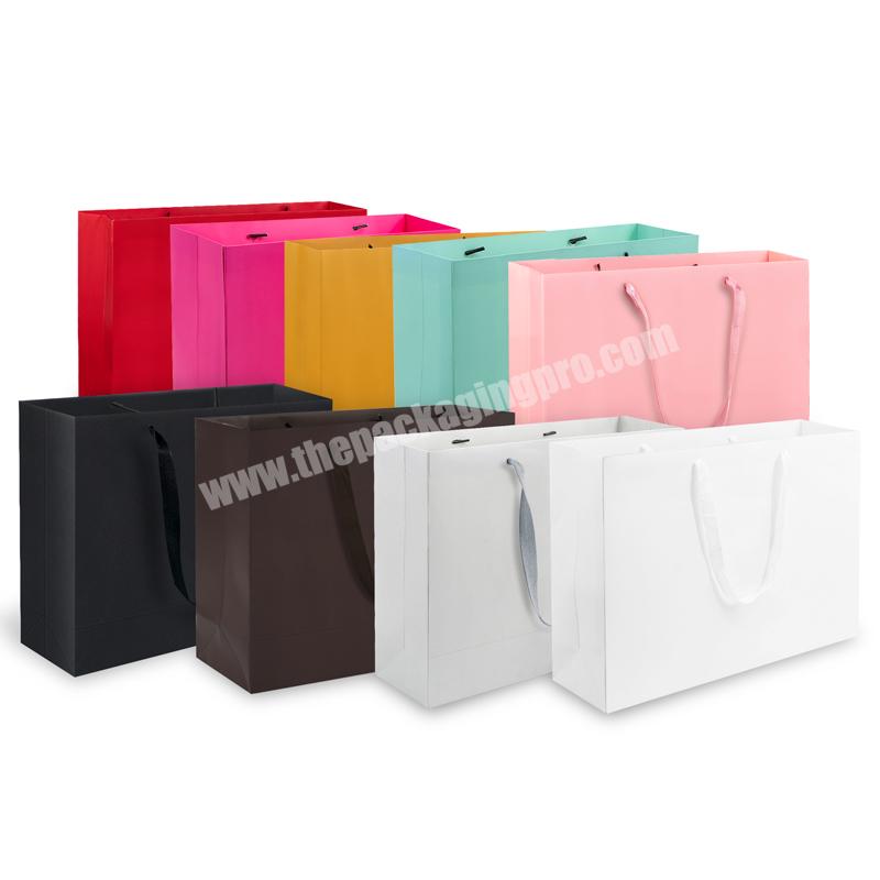 Lipack Multiple Color Printed Flat Handle Paper Gift Bag Big Paper Bags For Gift Shopping Packaging