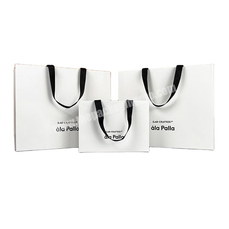 Lipack Wholesale Embossing Logo Shopping Paper Bag Embossing Logo Custom Paper Packaging Bag