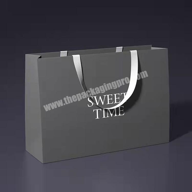 Personality Custom Printed Black Luxury Brand Retail Shopping Packaging Clothing Paper Bag With Logo