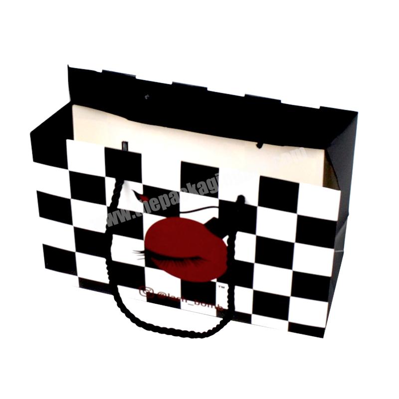 SENCAI Customized Logo  Gift Bags Eyelash Matte Pixel Offset Printing Black Round Handle Paper Bag