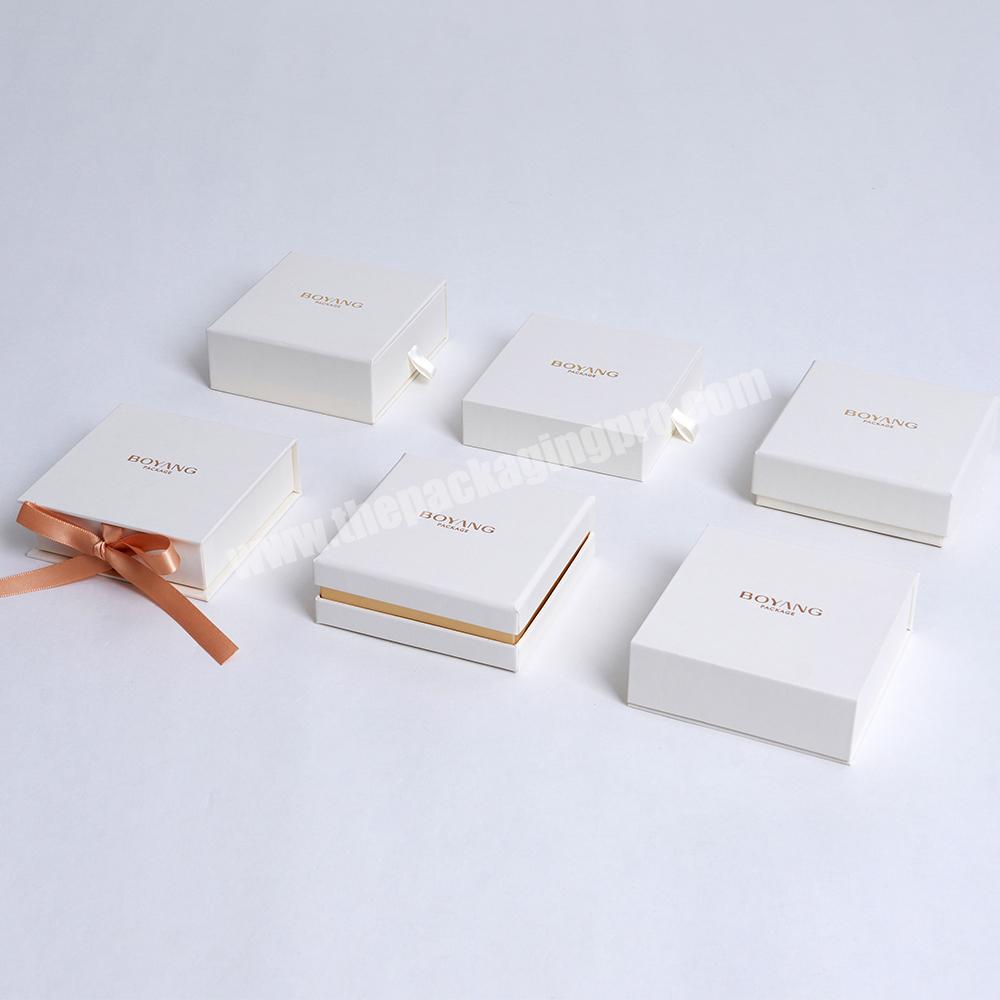 Wholesale Custom Logo Printed Small Paper Jewelry Packaging Gift Boxes with Pouch