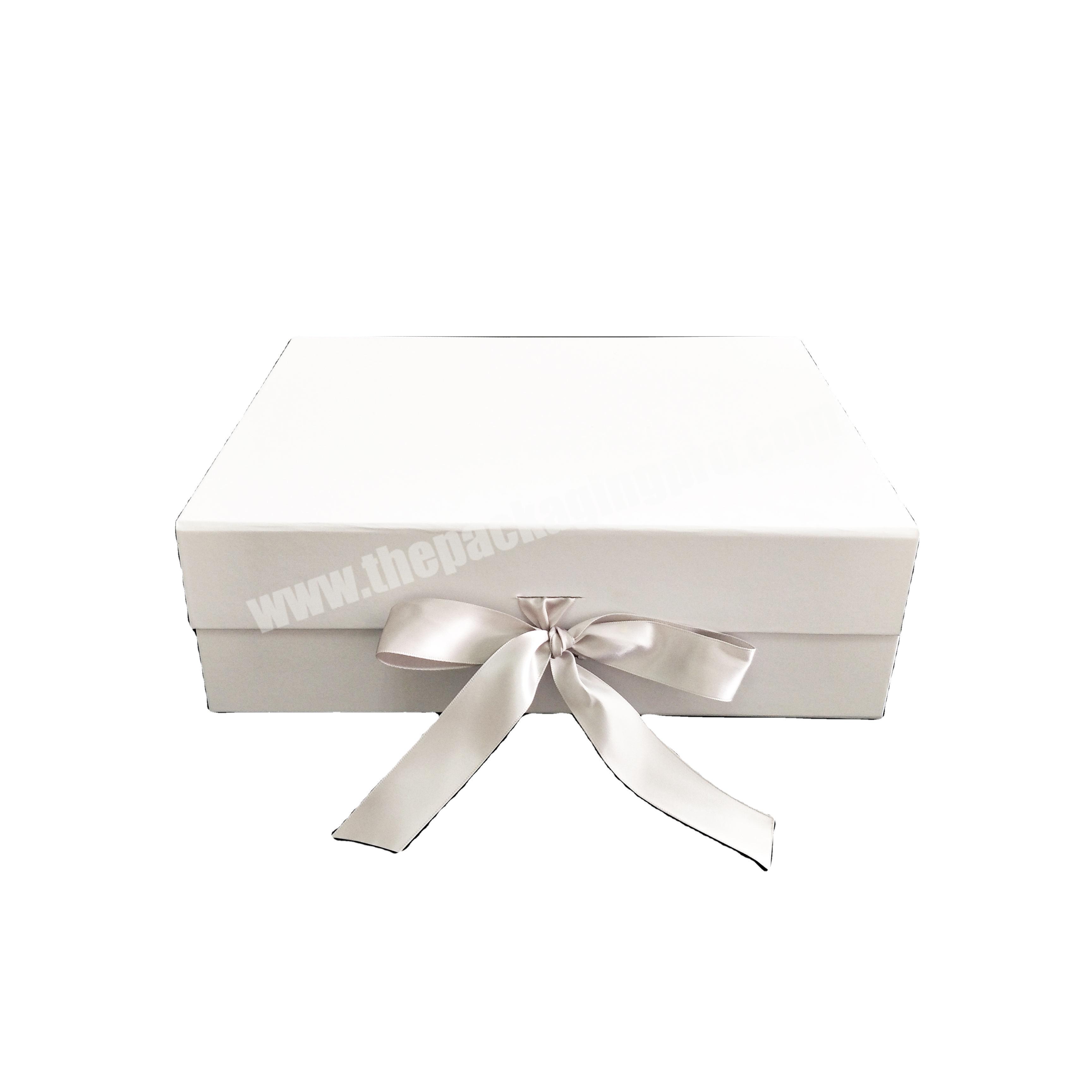 Wholesale Custom logo Corrugated Paper Gift Boxes for Packaging Clothes with Ribbon