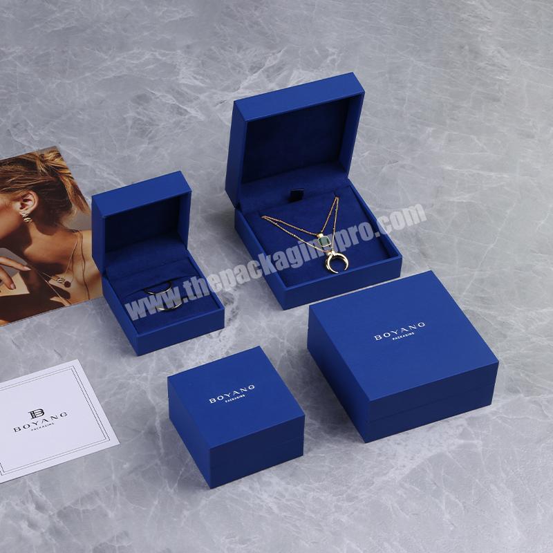 Wholesale Customized Logo High Quality Recycle Ring Earring Case Luxury Plastic Clamshell Jewelry Box