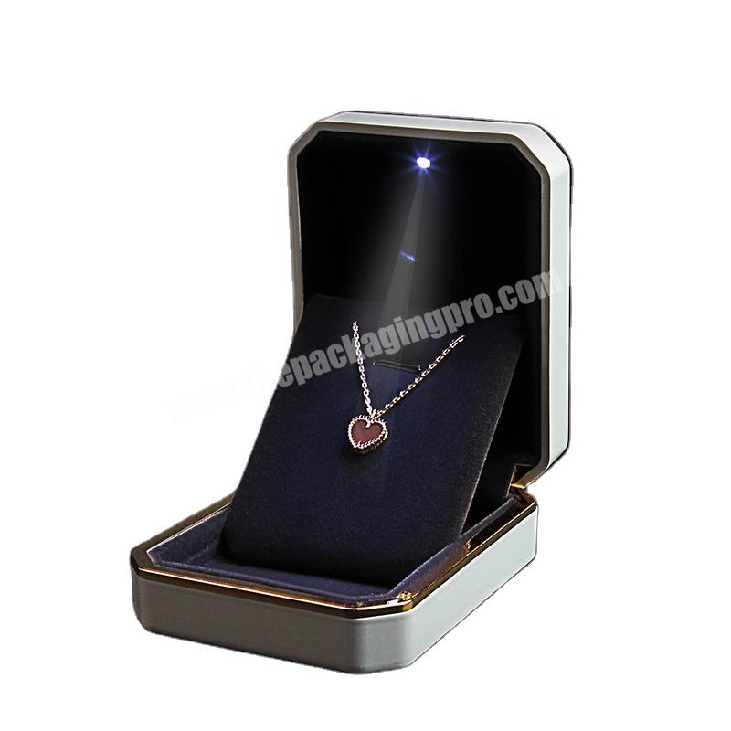 Wholesale Luxury Glitter Plastic Jewelry Box Custom Logo Shiny Acrylic Jewelry Display Box with Led Light
