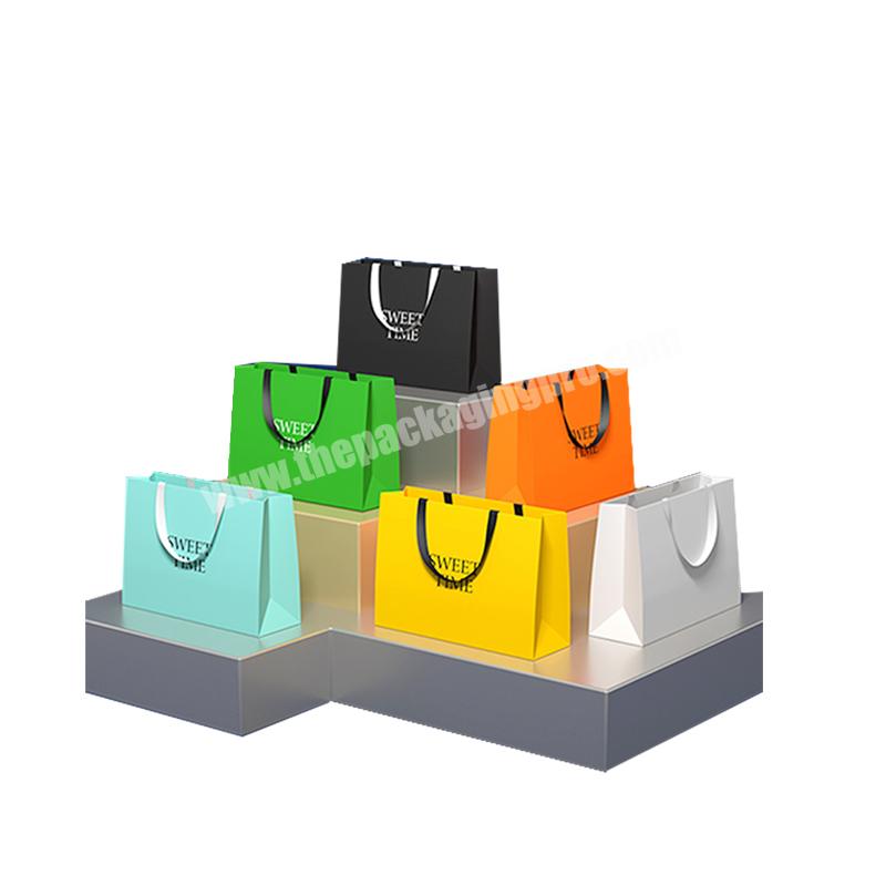 Wholesale Shoes Clothes Packing Paper Bags Printed Custom Logo Jewelry Packaging Paper Bag Clothing Shopping Paper Bag