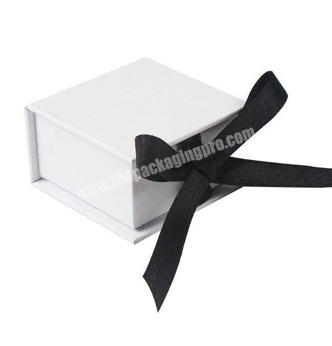 Wholesale White Cardboard Paper Girls Jewelry Packing Boxes Book-shaped Jewelry Package Box with Ribbon