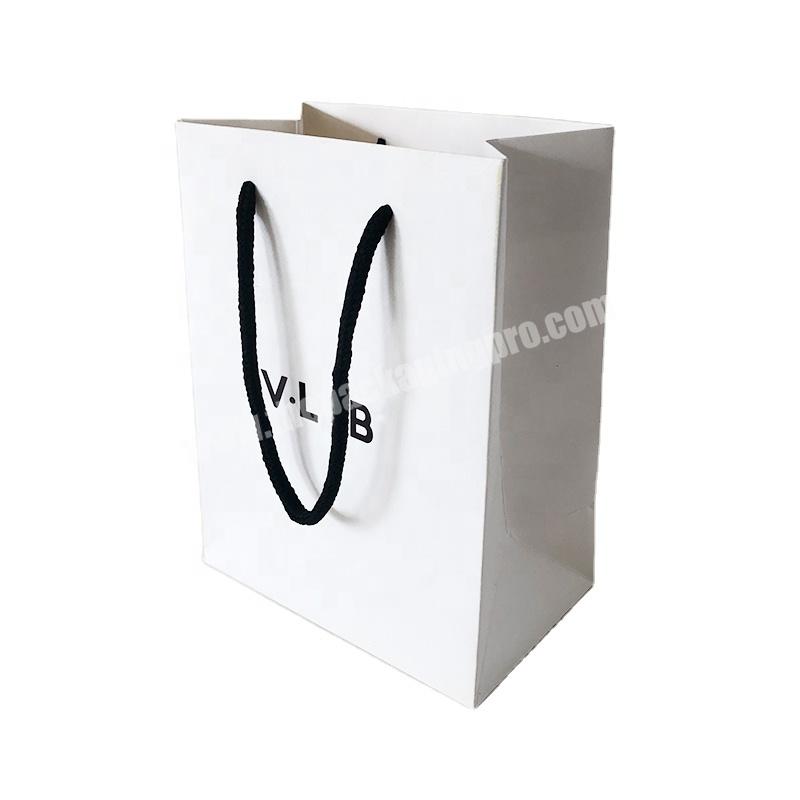 Custom Fancy White Paper Bag With Cotton Rope Printed Luxury Logo Gift Paper Shopping Bag