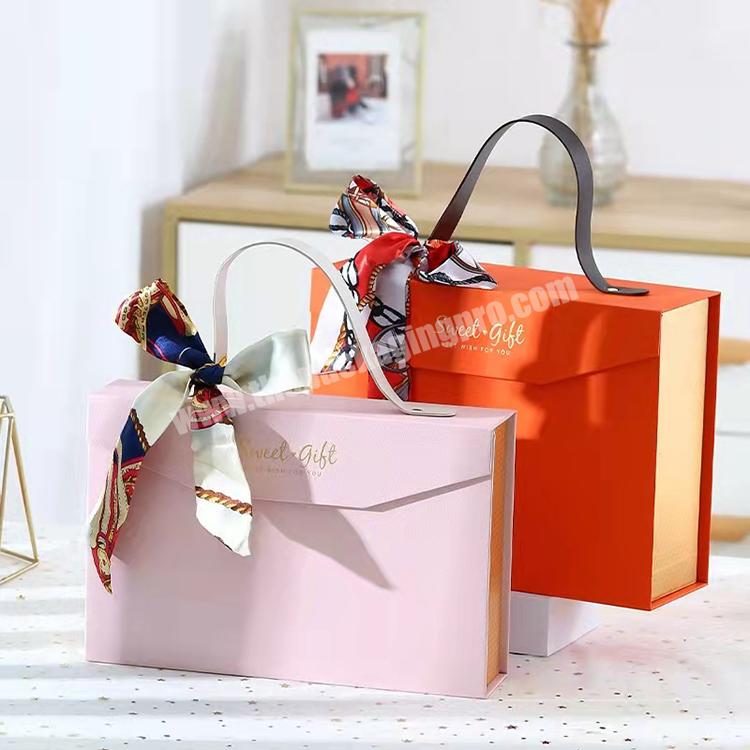 Custom Logo Pink Small Magnetic Wedding Supplies Bridesmaid Proposal Packaging Box Luxury Wedding Favor Packaging Gift Box