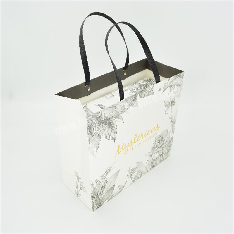 Custom Logo Toggery Luxury  Paper Bag With Handle Personalized White Black Paper Shopping Gags For Shoes Clothing