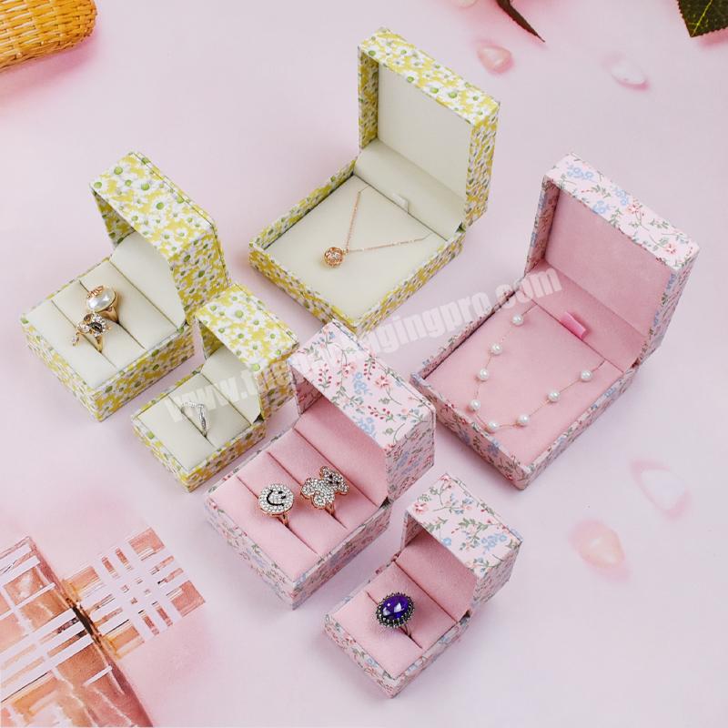 Custom engagement ring box luxury jewelry ring gift packaging boxes luxury design personalized necklace packaging jewelry boxes