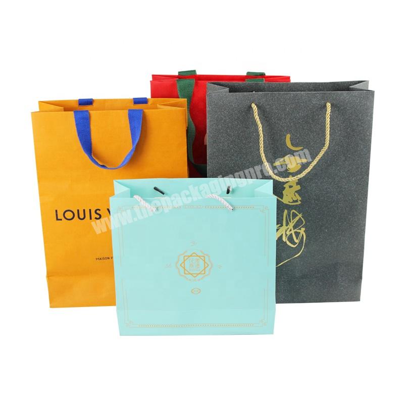 Custom exquisite shopping paper bag printed gift bag clothing bag