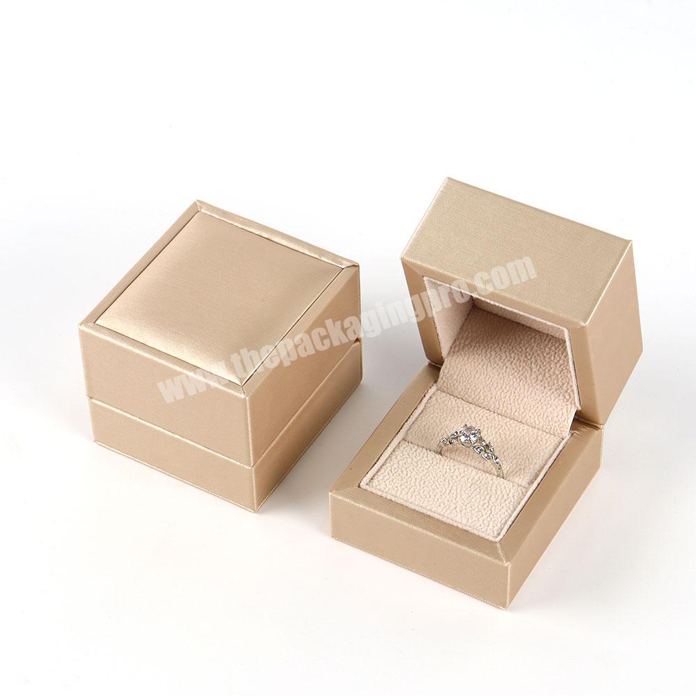 Custom personalized printed gift jewelry box jewelry tradeshow cardboard ring pu leather jewelry packaging boxes