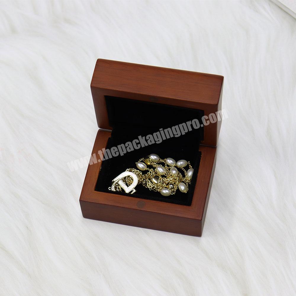 Custom wooden storage jewelry box jewelry packaging box with logo   necklace bracelet vintage pendant wood packaging jewelry box