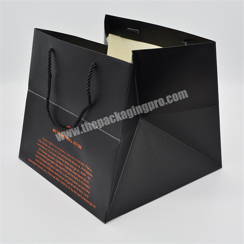 Low MOQ custom Printed luxury square black Matt Kraft shopping gift paper bag with your own logo