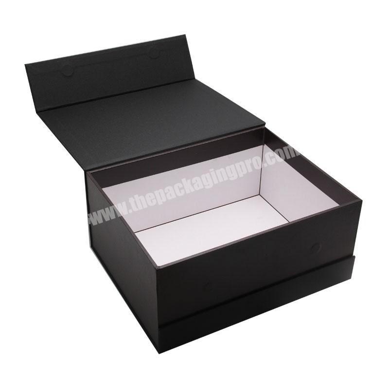 Luxury Black Custom Design Book Shape  Magnetic Closure  Gift Box Cardboard Packaging Clear Shoe Box