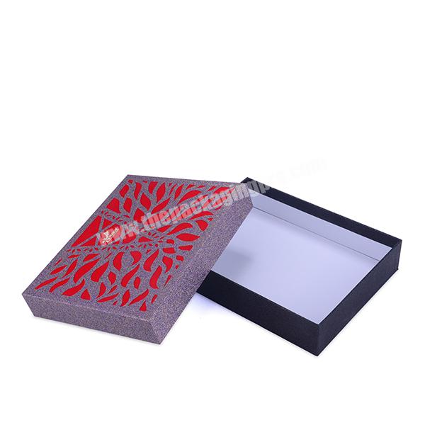 Luxury Lid and Base Box With Golden Logo Wholesale Custom Gift Packaging Box For T Shirt Clothing Gift Cardboard Box For Scarf