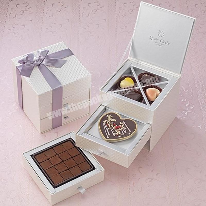 Luxury empty cardboard gift chocolate truffle covered strawberries boxes packing custom christmas chocolate box packaging