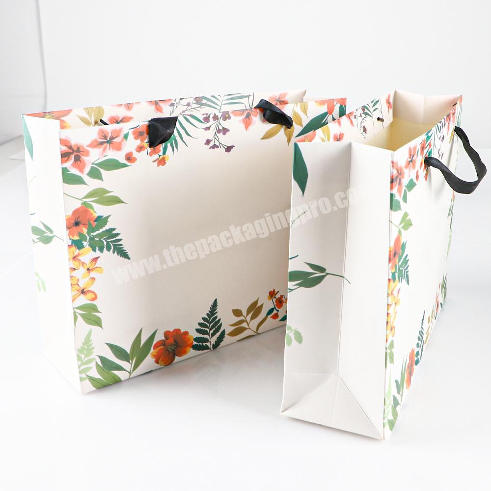 Luxury large drawstring christmas shopping gift kraft paper tote bag gift display packing bags small no minimum in bulk for gift