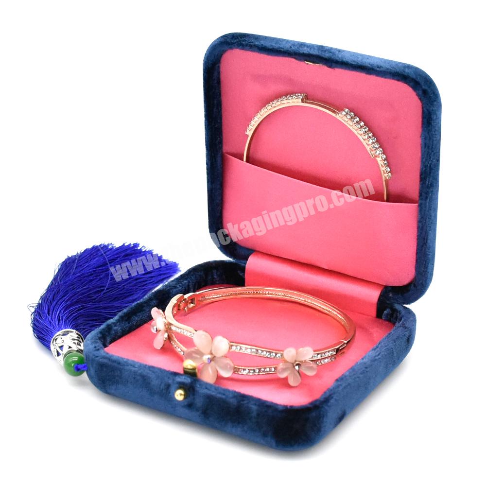 Luxury velvet mini ring packaging jewelry boxes storage wedding jewelry ring box knobs small blue logo custom ring box