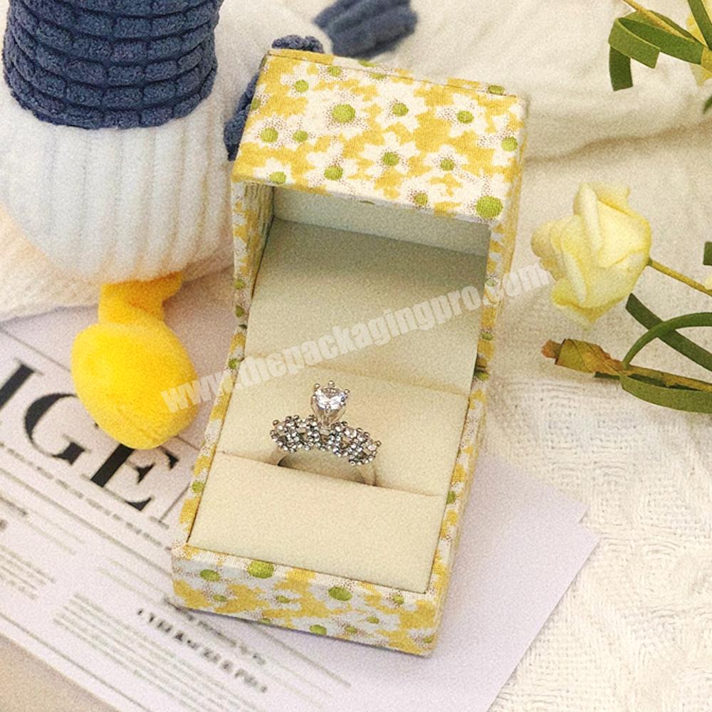 Luxury wedding christmas gift jewelry boxes with logo magnetic flip travel jewelry earring ring box packaging jewelry gift box