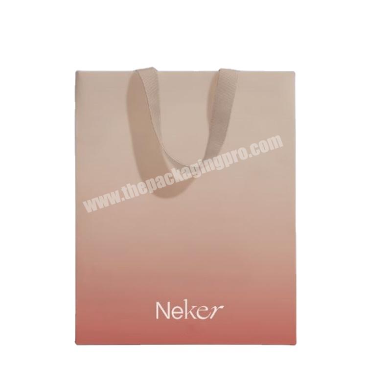 Paper Bag Manufacturers CMYK Print Custom Gift Bag Garment Shoes Paper Shopping Bags with Logo