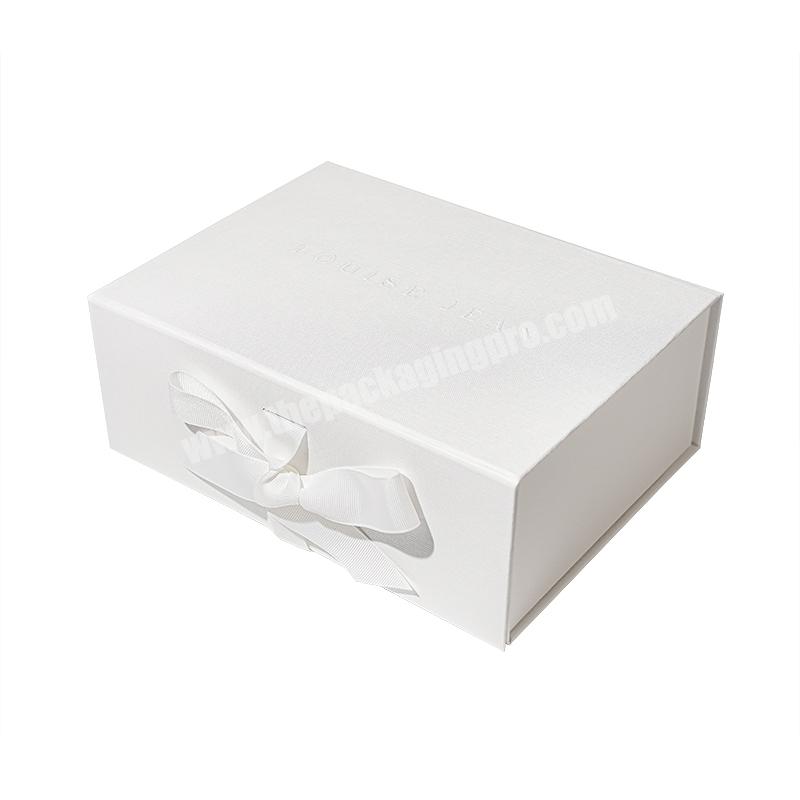 Wholesale Custom Luxury Printing Rigid Foldable Big Cardboard Packaging Paper Gift Box With Magnetic changeable Ribbon Handle
