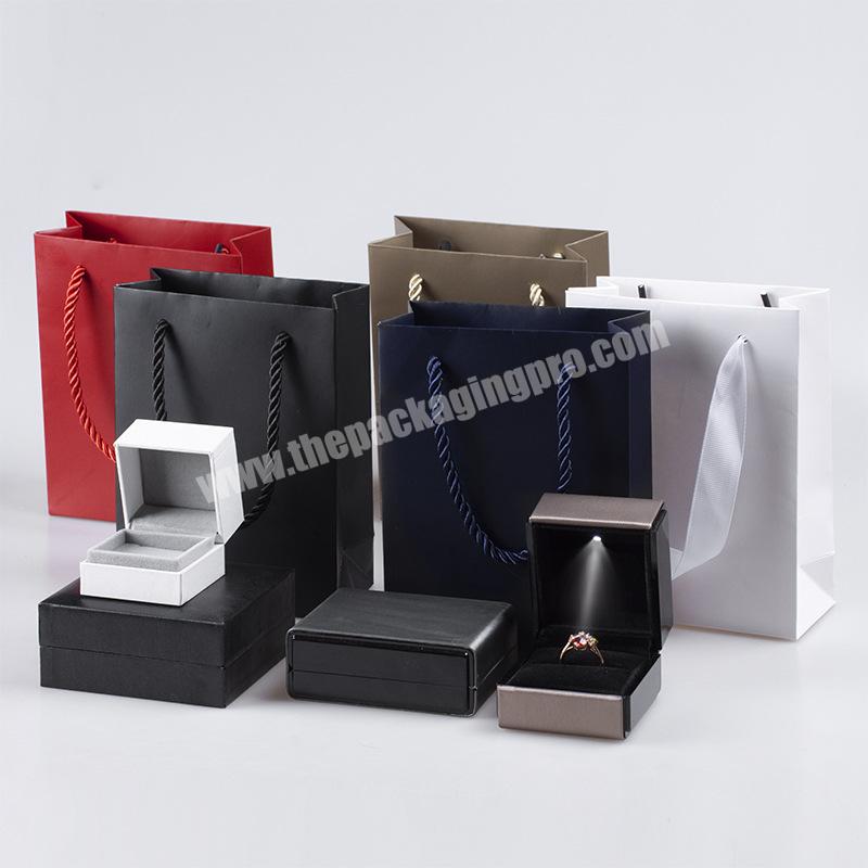 Wholesale Private Label Boutique Jewelry Gift Packing Logo Printed Wrapping Shopping Paper Bags