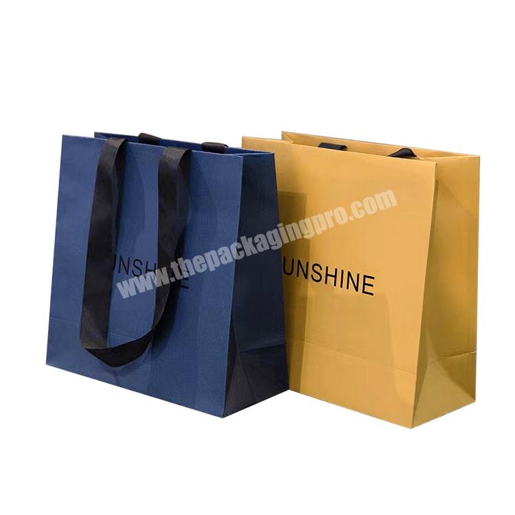 custom print reusable shopping cosmetic fashionable make up bag packaging paper bags with logo for clothing
