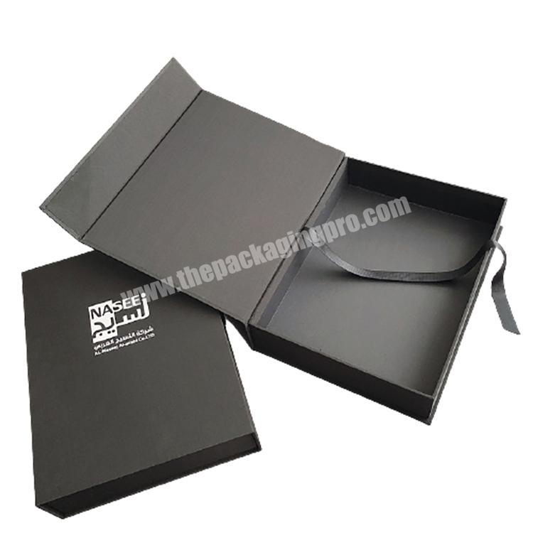 eco friendly wholesale printing kraft black folding clothing shirt packaging magnetic paper gift box
